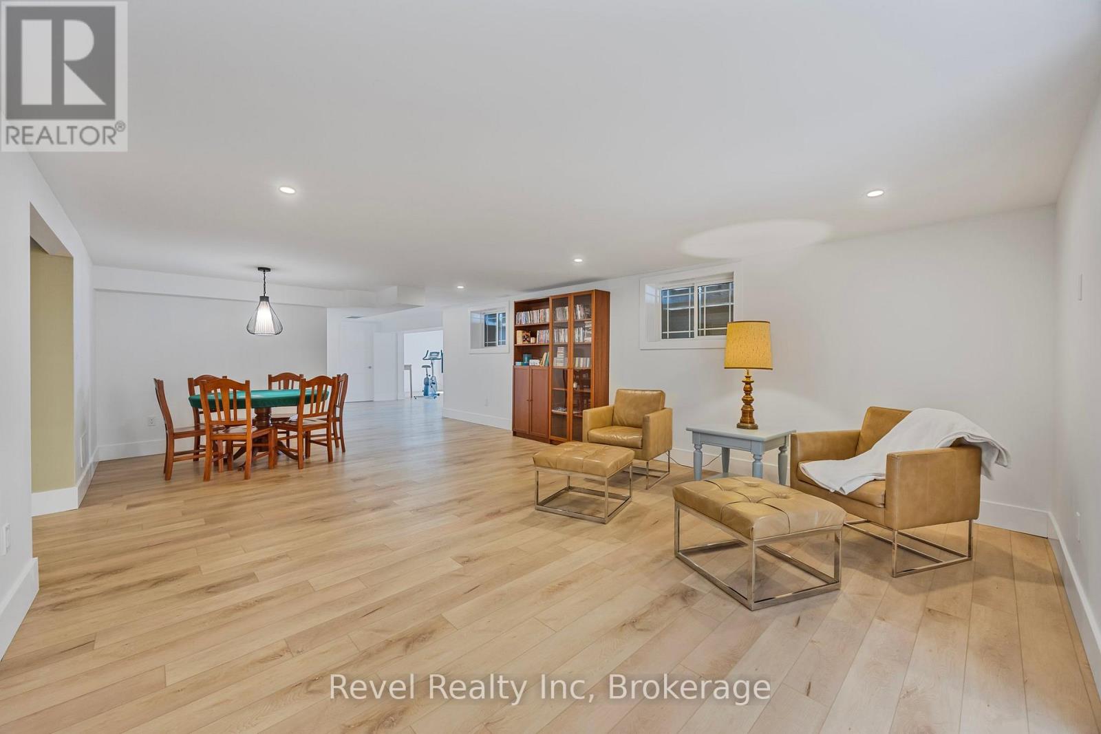 15 STONEY ROAD - 28