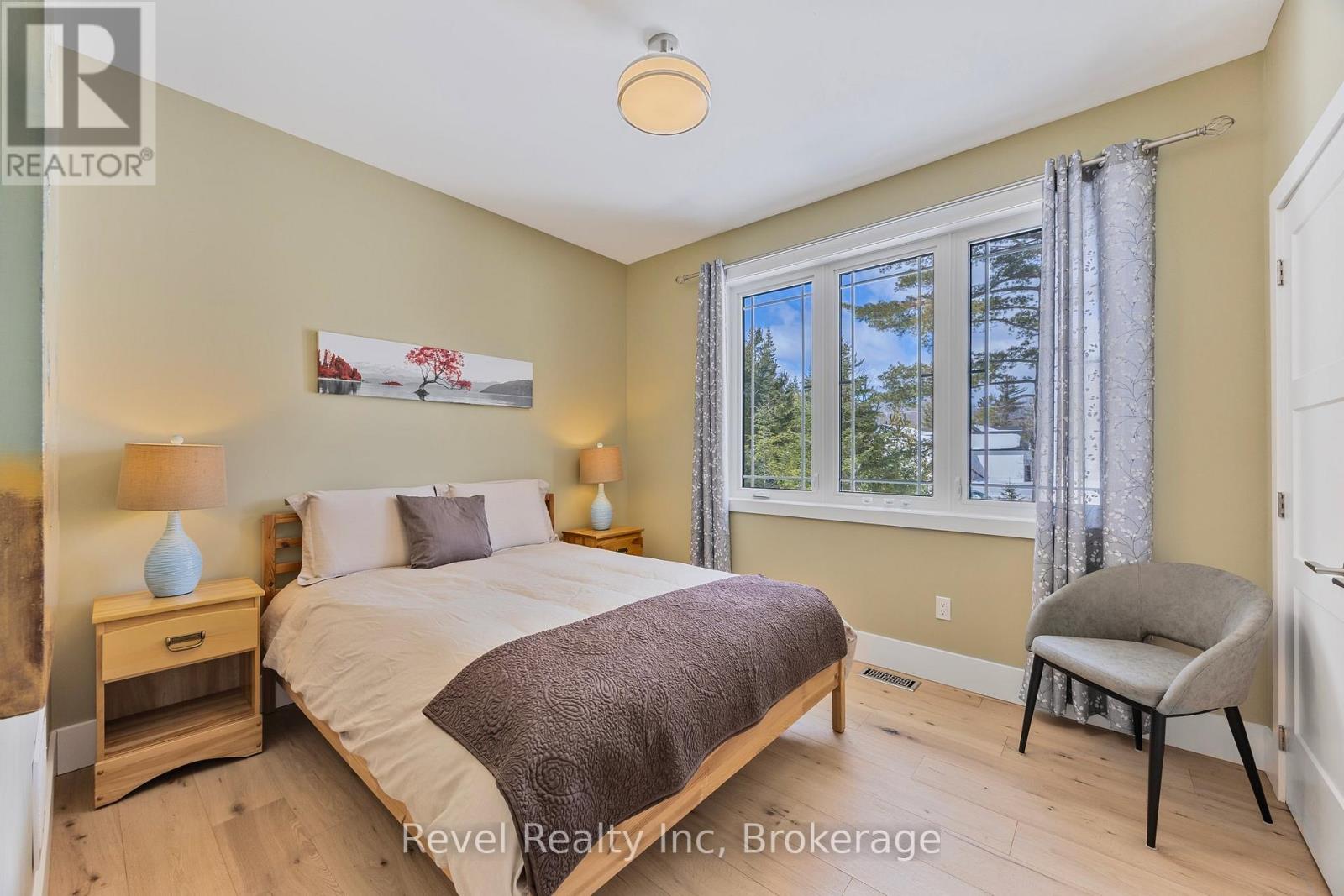 15 STONEY ROAD - 22