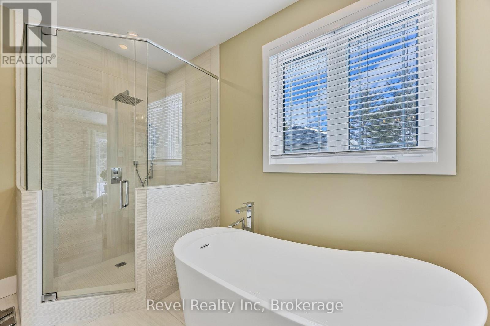 15 STONEY ROAD - 20