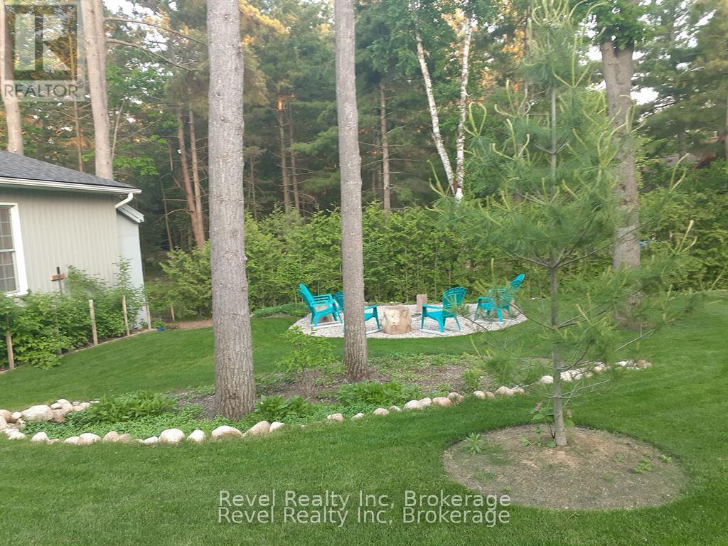 15 STONEY ROAD - 39