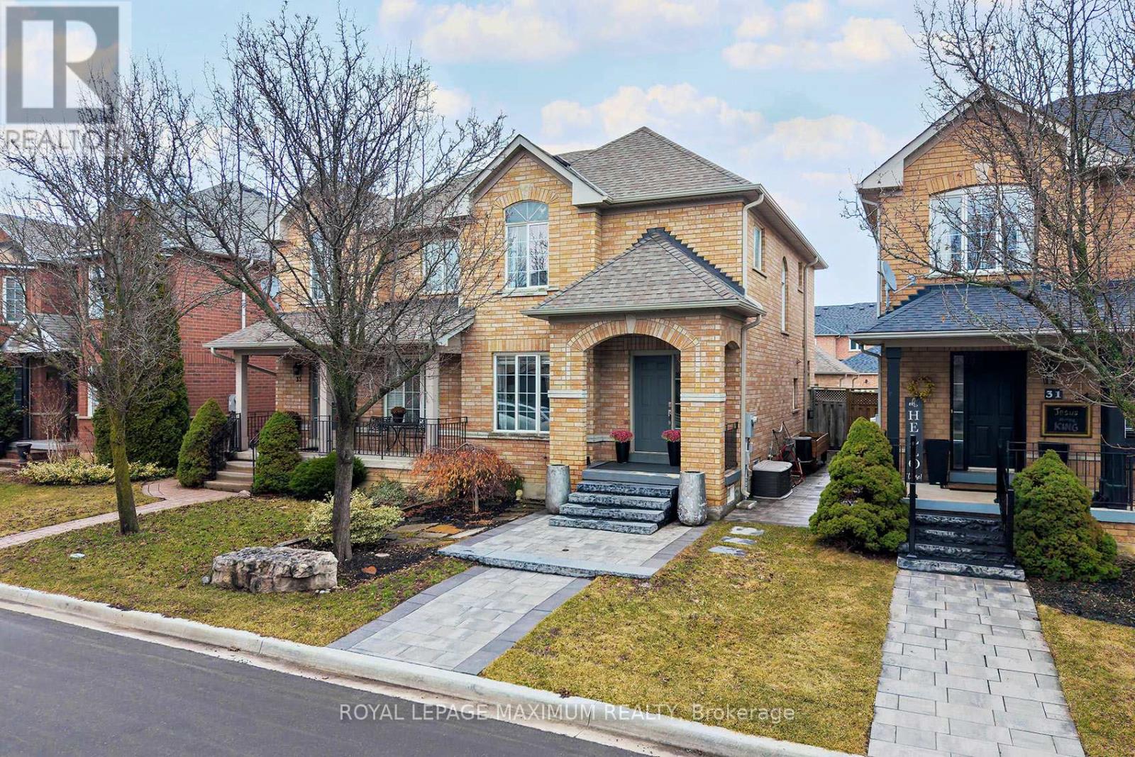 33 LA NEVE AVENUE, Vaughan (Sonoma Heights), Ontario