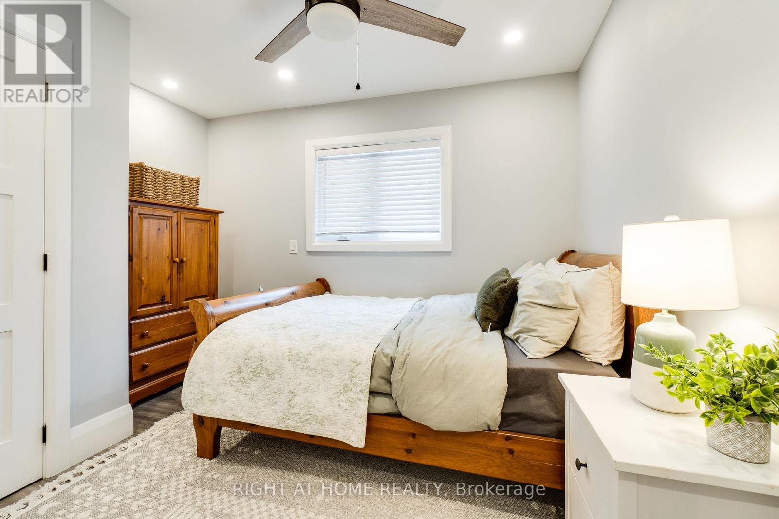 54 BLUE JAY BOULEVARD,Georgina (Virginia),,