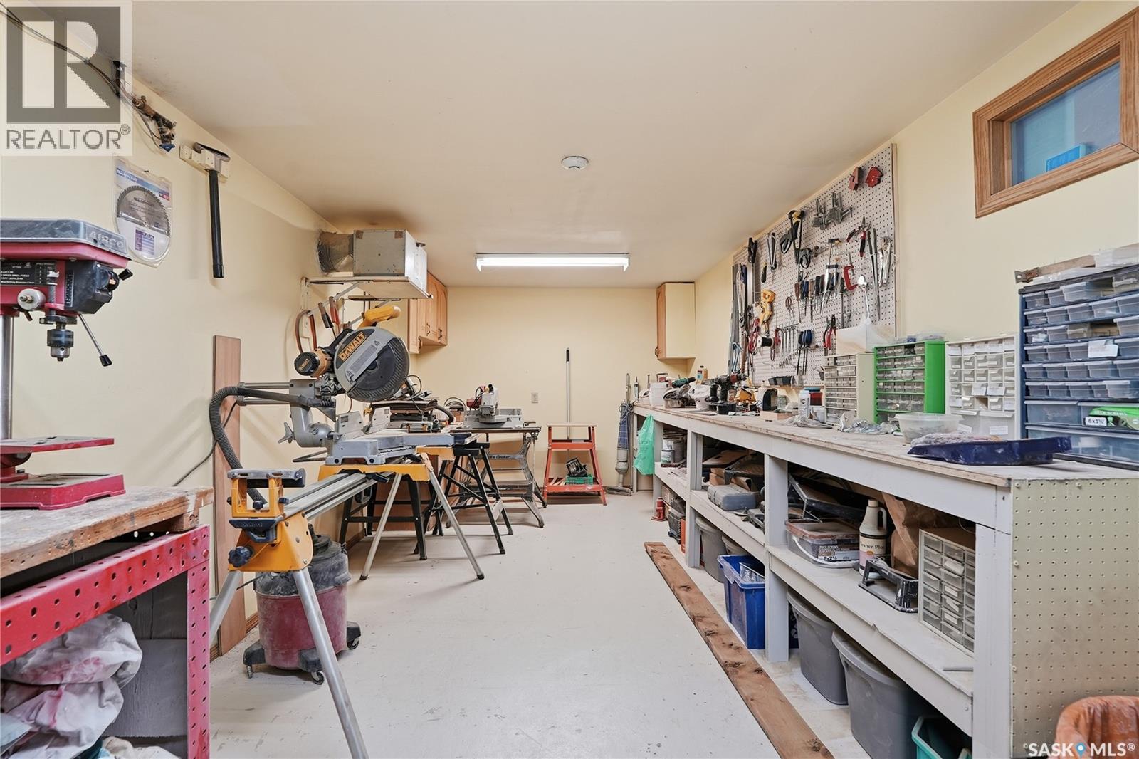 #111 103 KEEVIL CRESCENT - 31