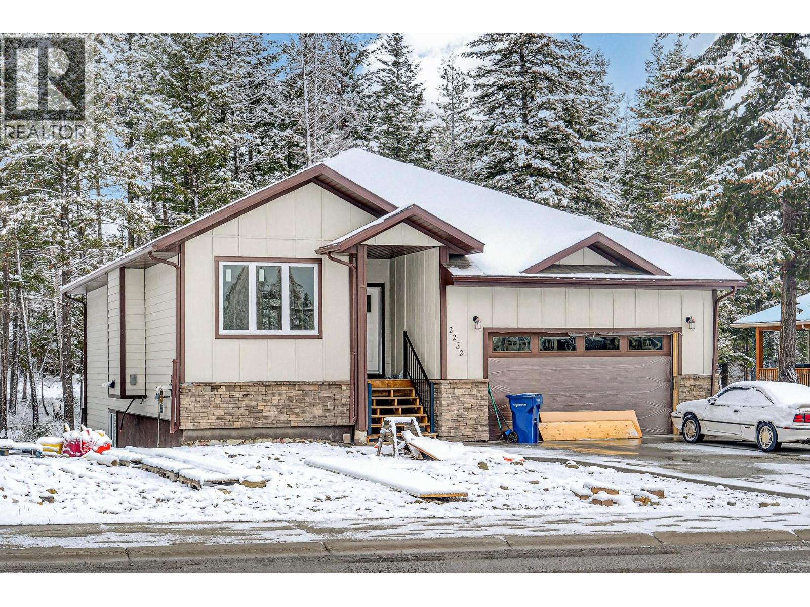  2252 Black Hawk Drive, Sparwood