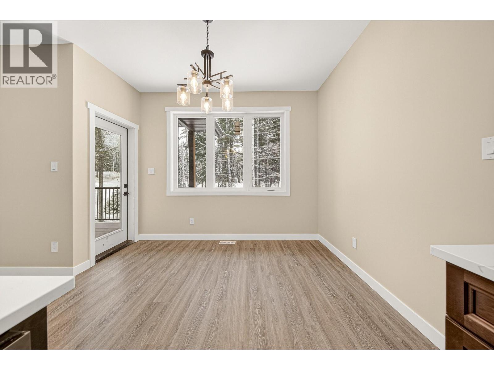 2252 Black Hawk Drive, Sparwood