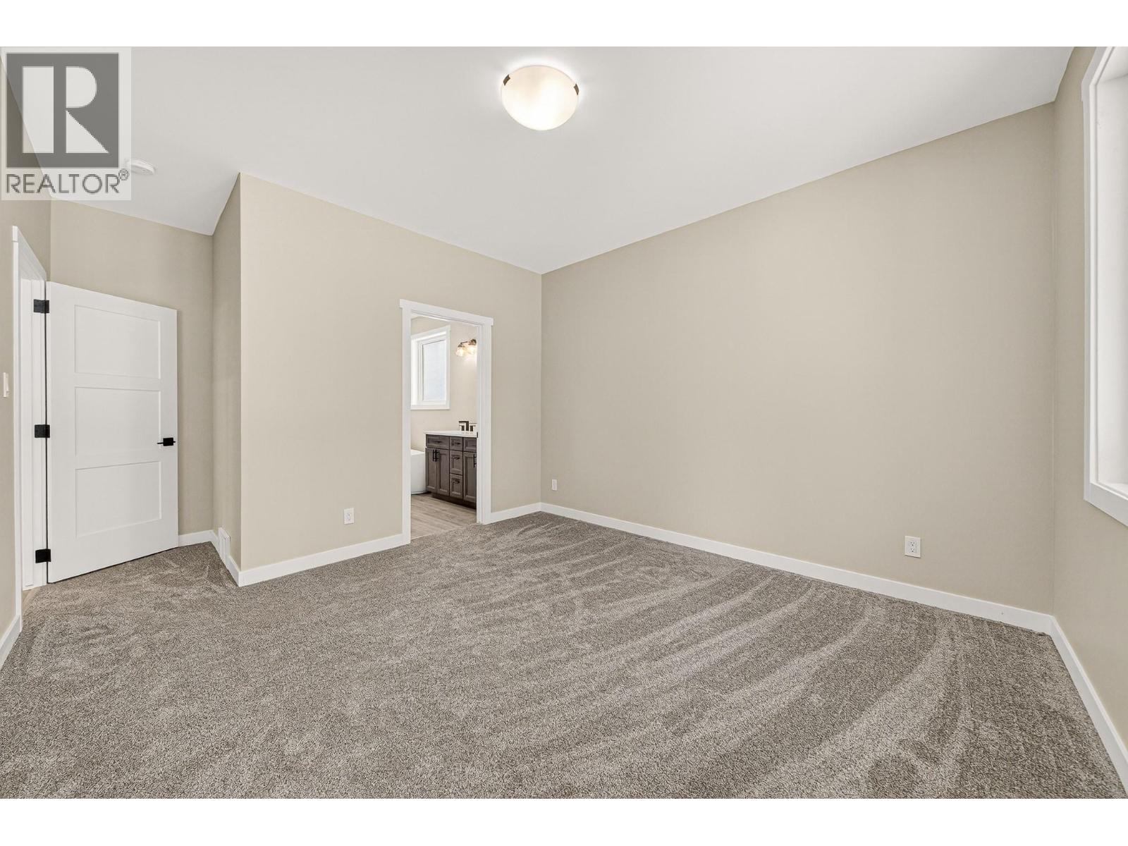 2252 Black Hawk Drive, Sparwood