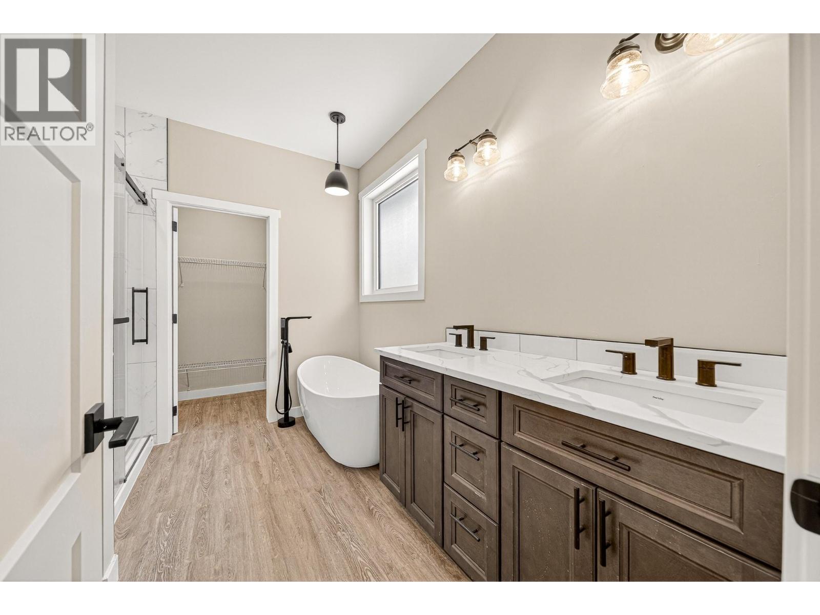 2252 Black Hawk Drive, Sparwood