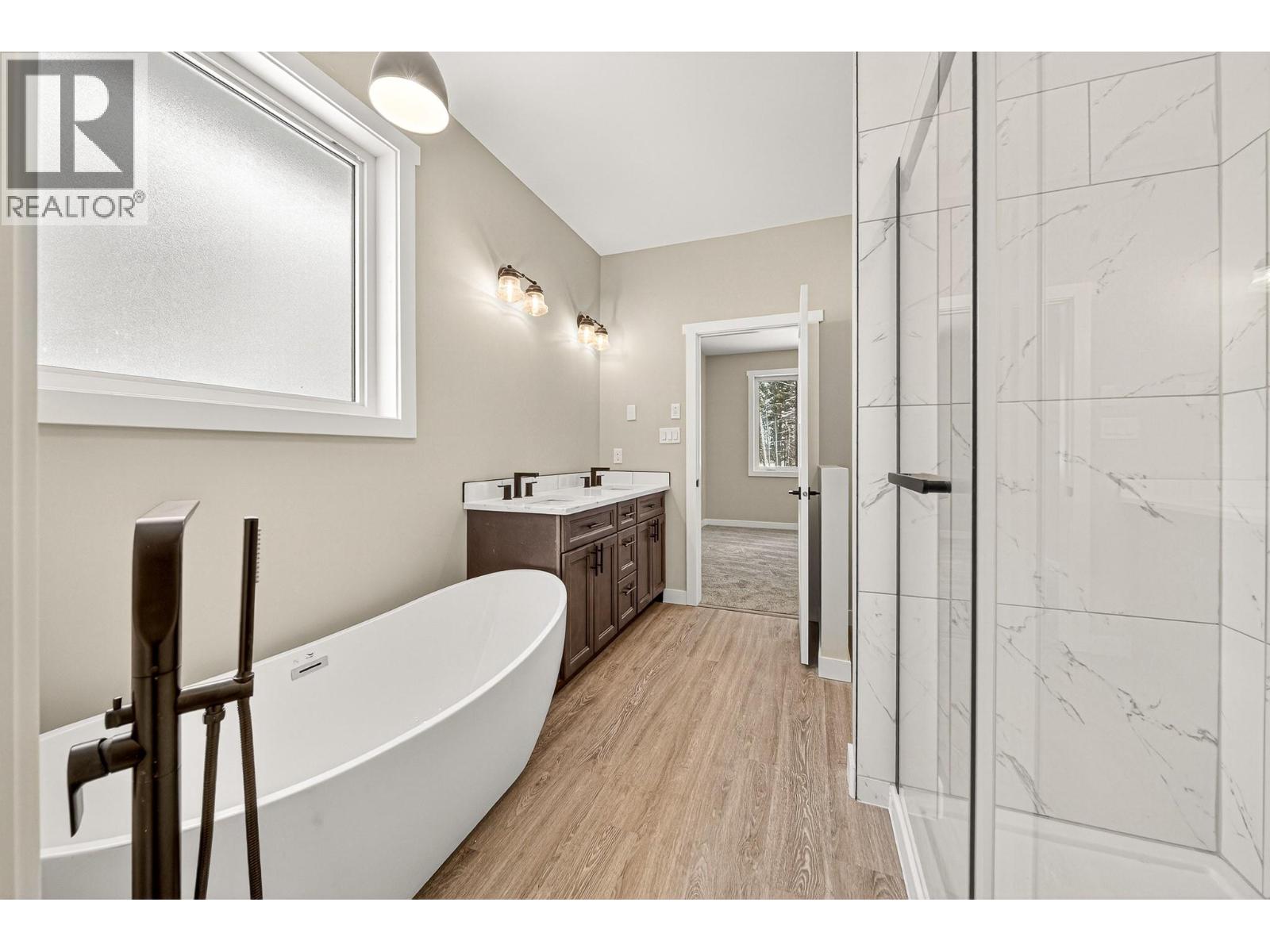 2252 Black Hawk Drive, Sparwood