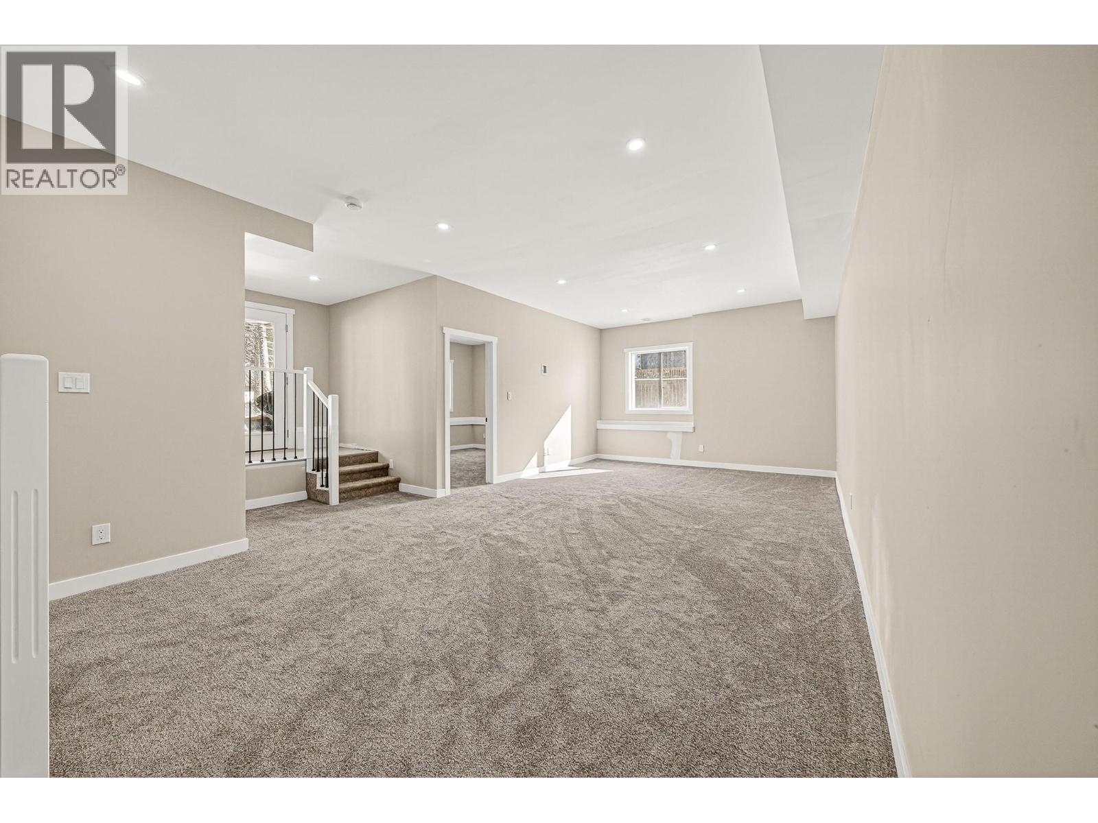 2252 Black Hawk Drive, Sparwood