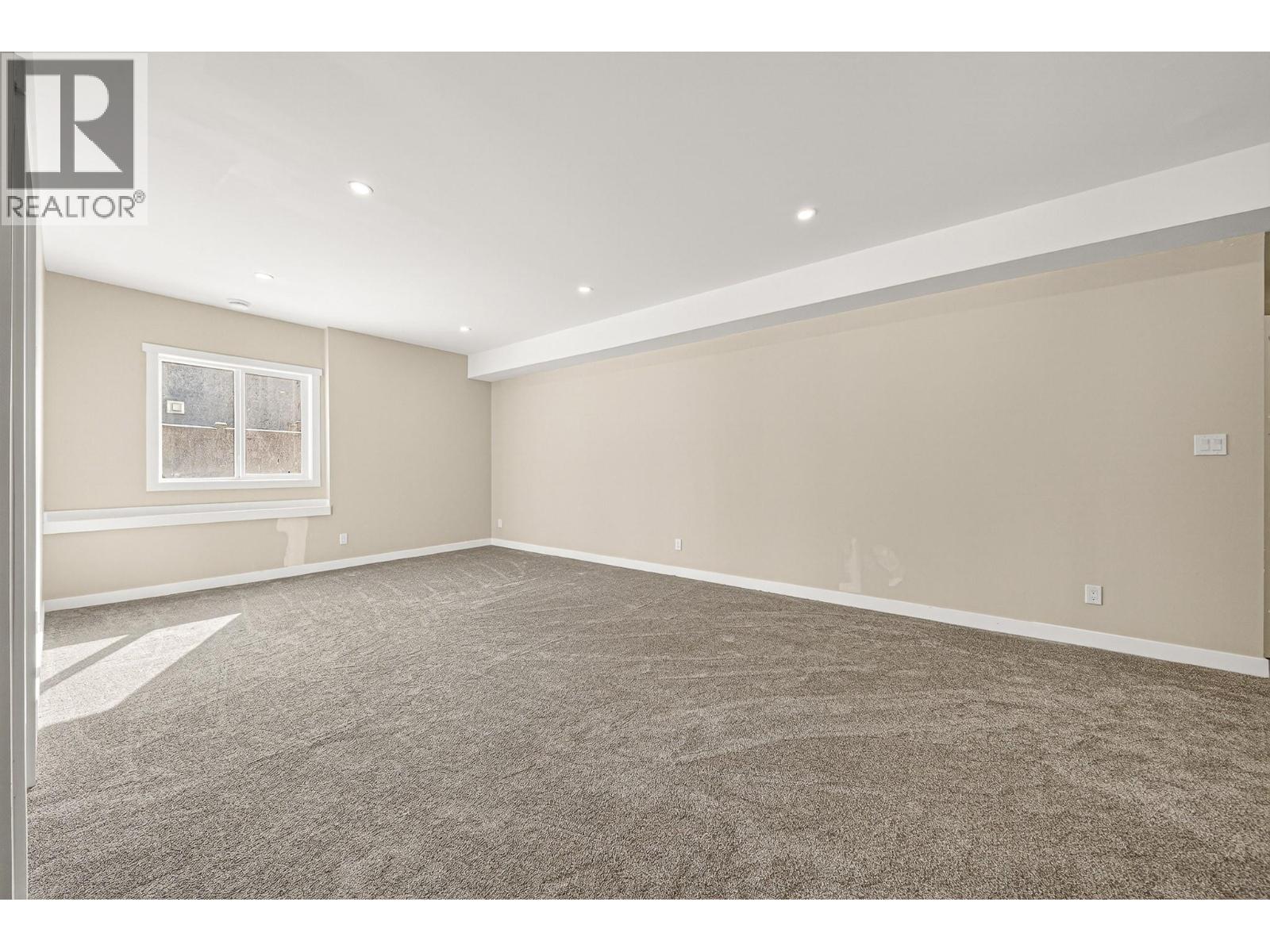 2252 Black Hawk Drive, Sparwood