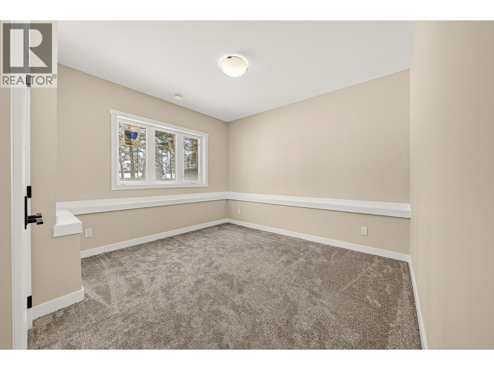 2252 Black Hawk Drive, Sparwood