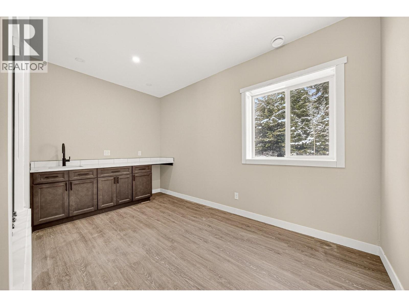 2252 Black Hawk Drive, Sparwood