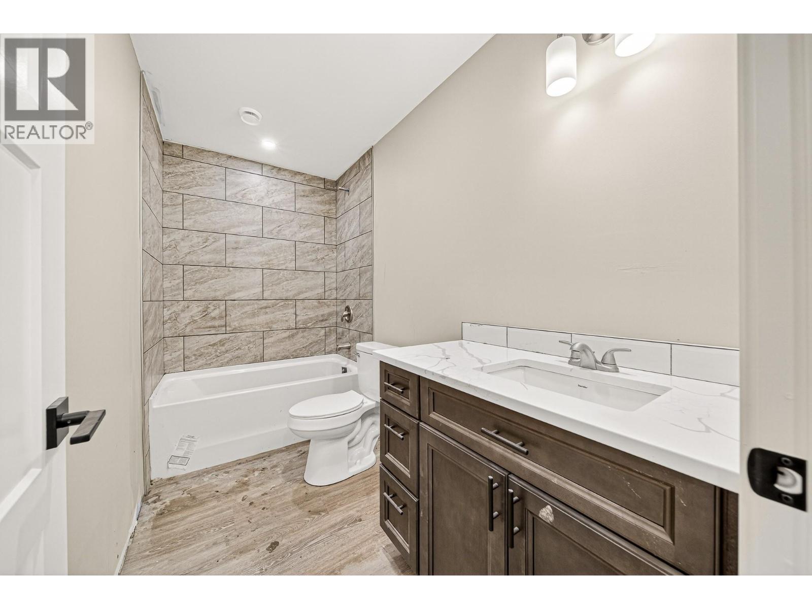 2252 Black Hawk Drive, Sparwood