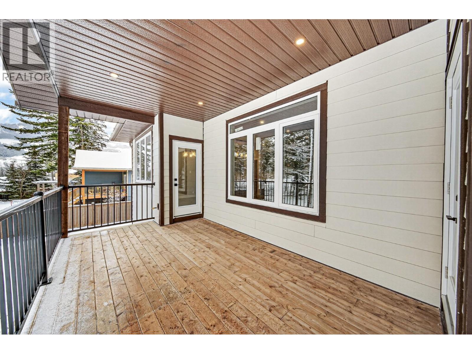 2252 Black Hawk Drive, Sparwood