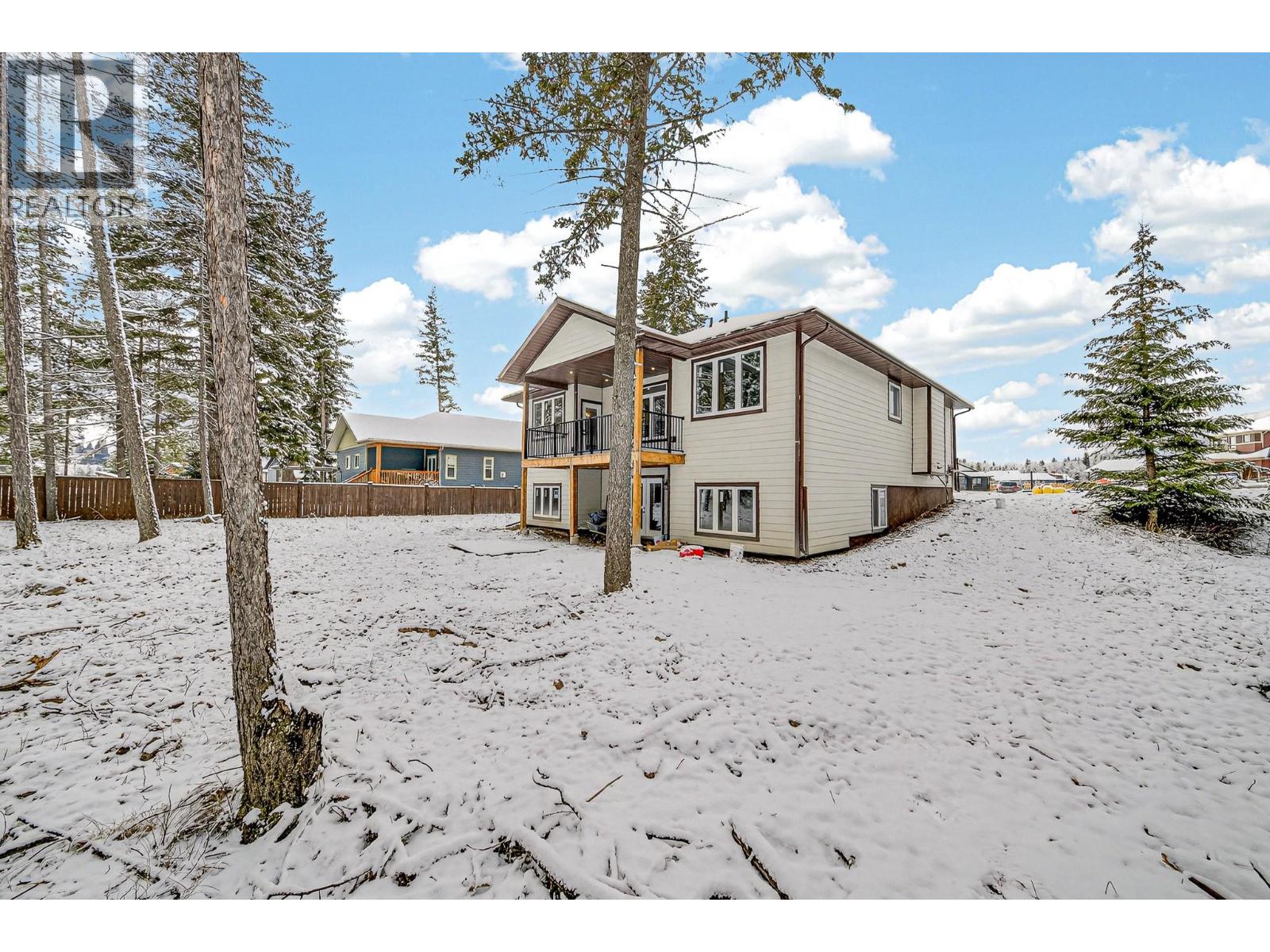 2252 Black Hawk Drive, Sparwood