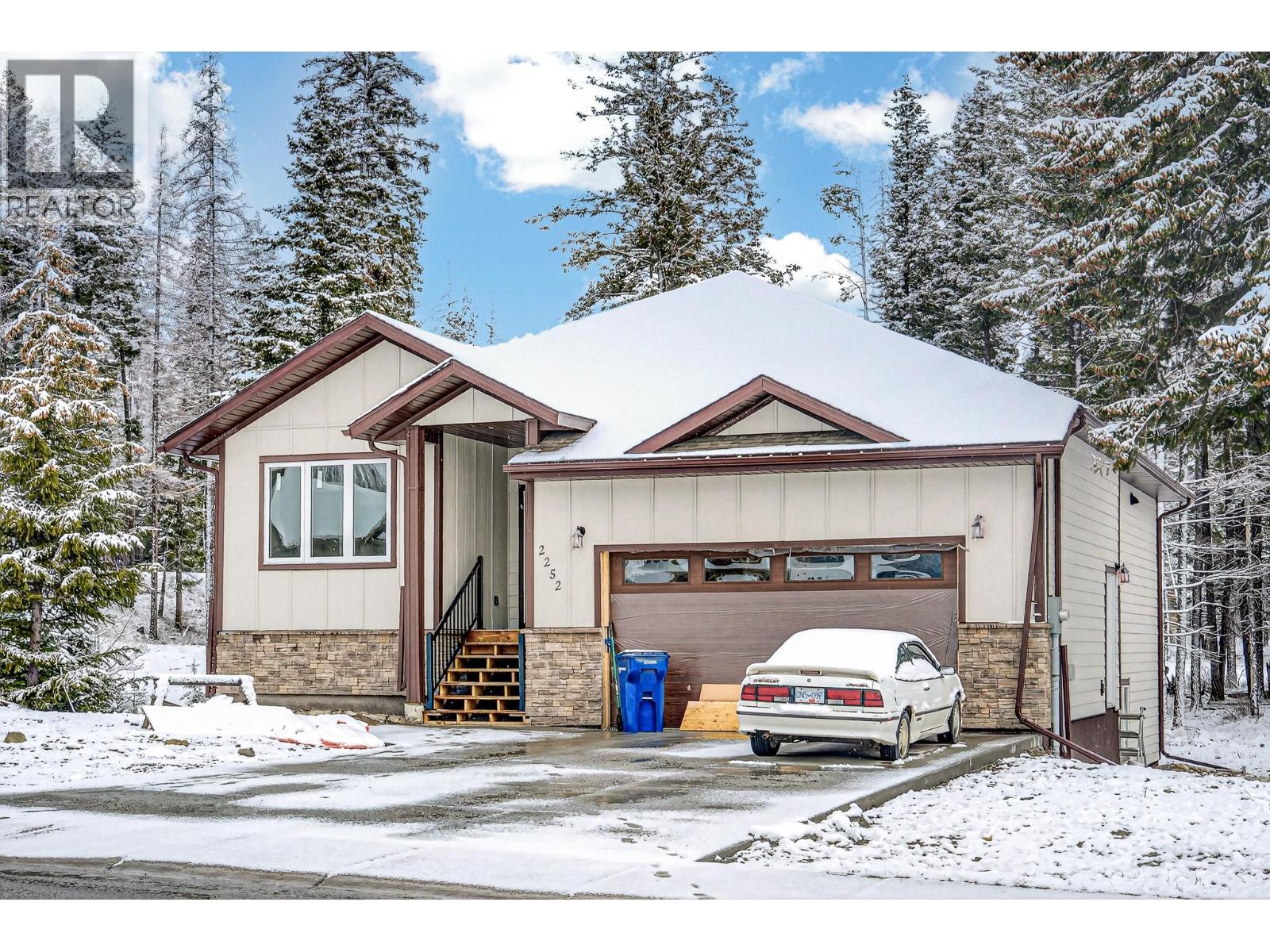 2252 Black Hawk Drive, Sparwood