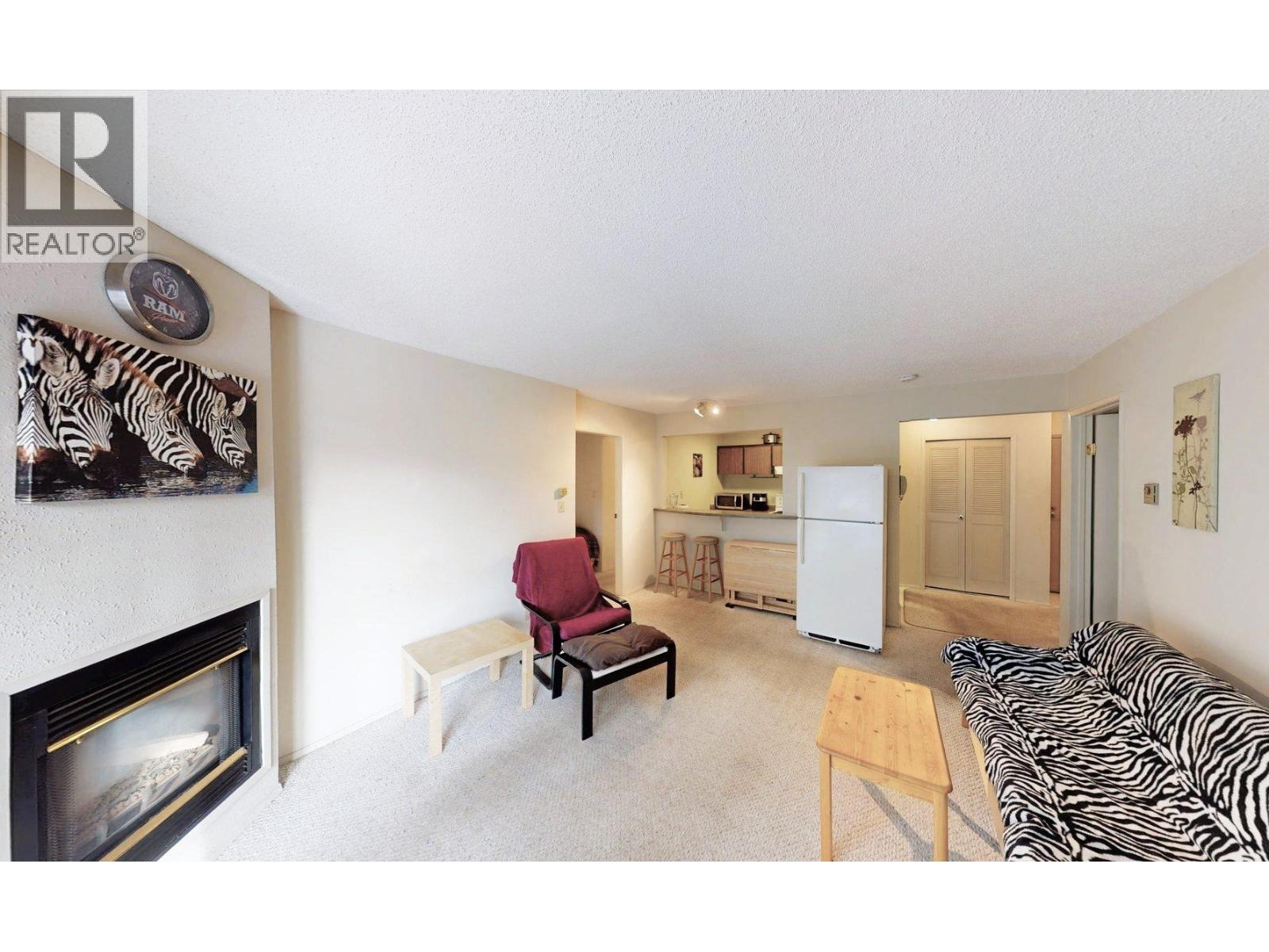 306C 1802 Alpine Drive, Elkford