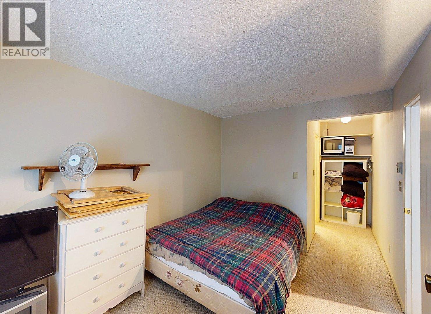 306C 1802 Alpine Drive, Elkford