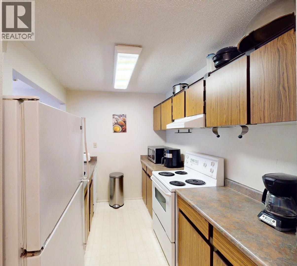 306C 1802 Alpine Drive, Elkford