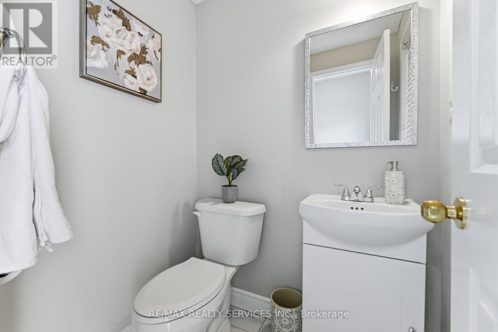 20 MOSSGROVE CRESCENT, Brampton (Northwest Sandalwood Parkway), Ontario