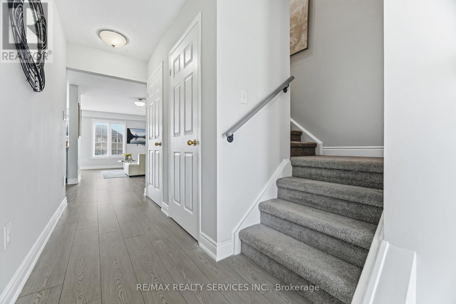 20 MOSSGROVE CRESCENT, Brampton (Northwest Sandalwood Parkway), Ontario