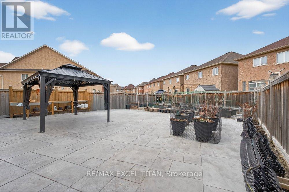 17 TYSONVILLE CIRCLE - 32