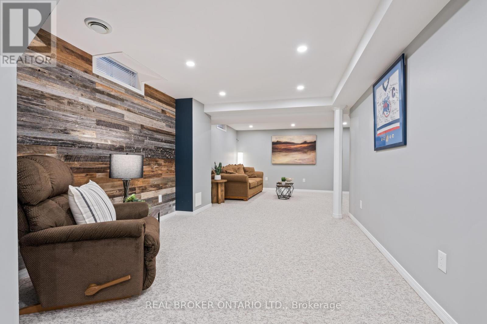 15 SMITH DRIVE - 22