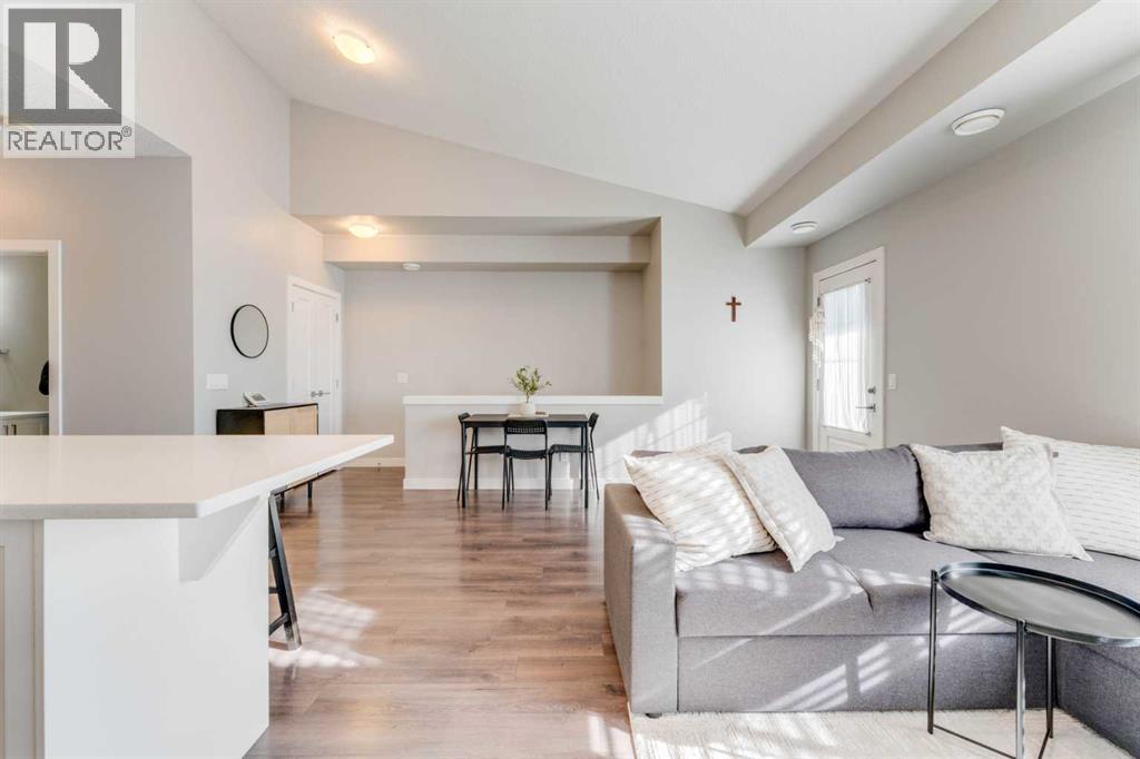 Single Family House for Sale in  Evanscrest Gardens NW Evanston Calgary 