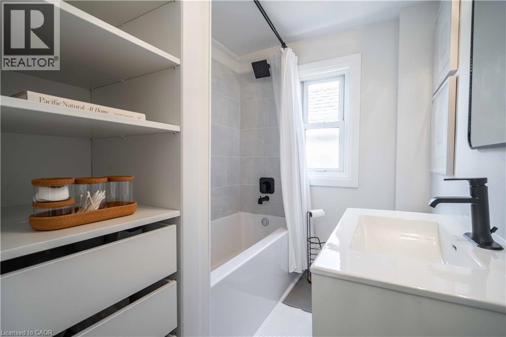 51 EAST 23RD Street, Hamilton, Ontario, L8V2W5 — Photo 21