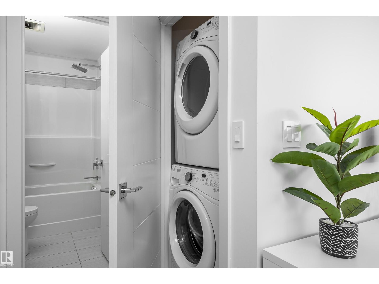 #2107 10238 103 ST NW - 19