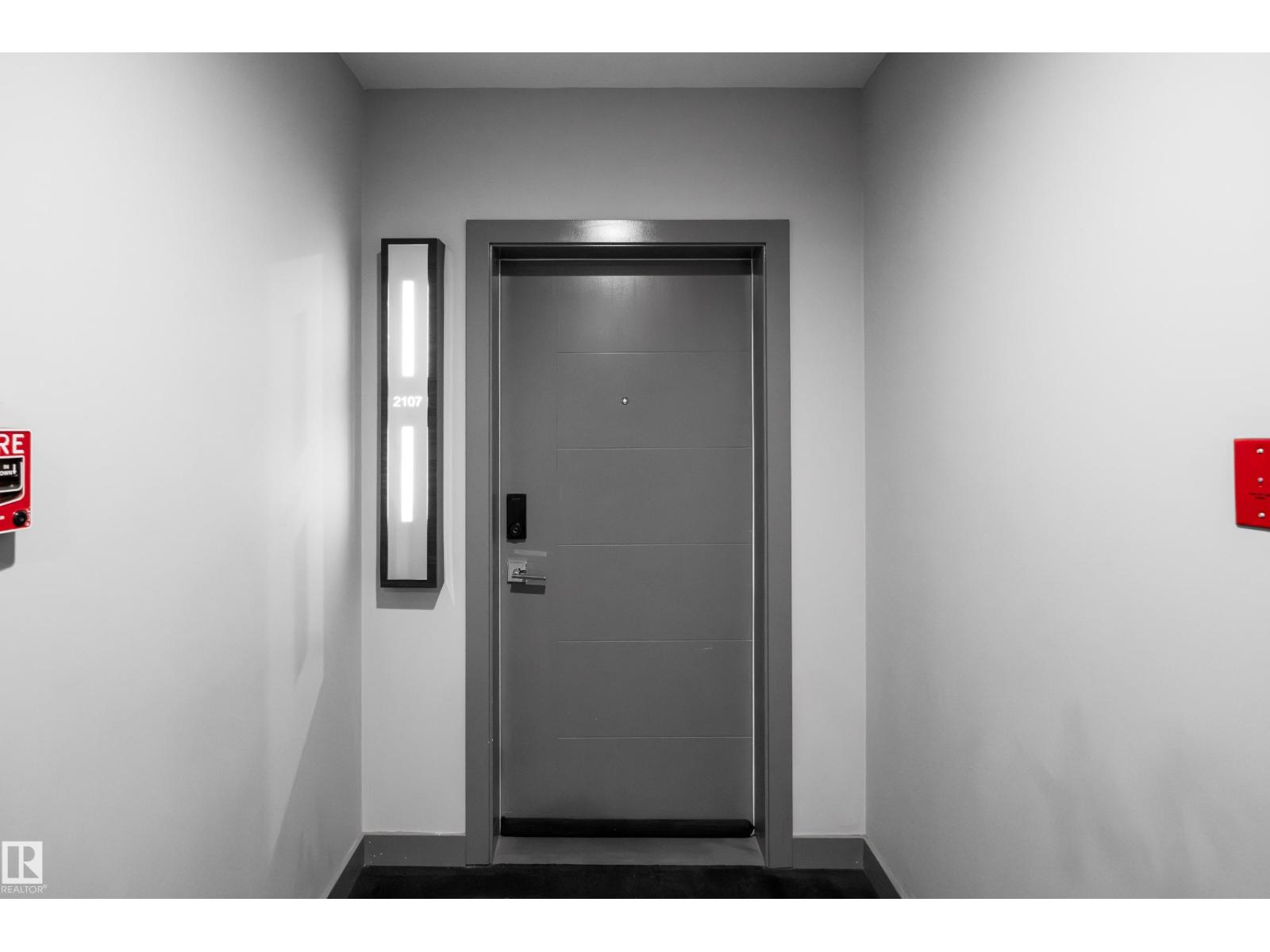 #2107 10238 103 ST NW - 24