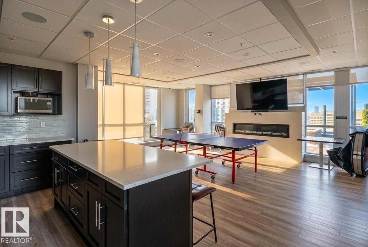 #2107 10238 103 ST NW - 26