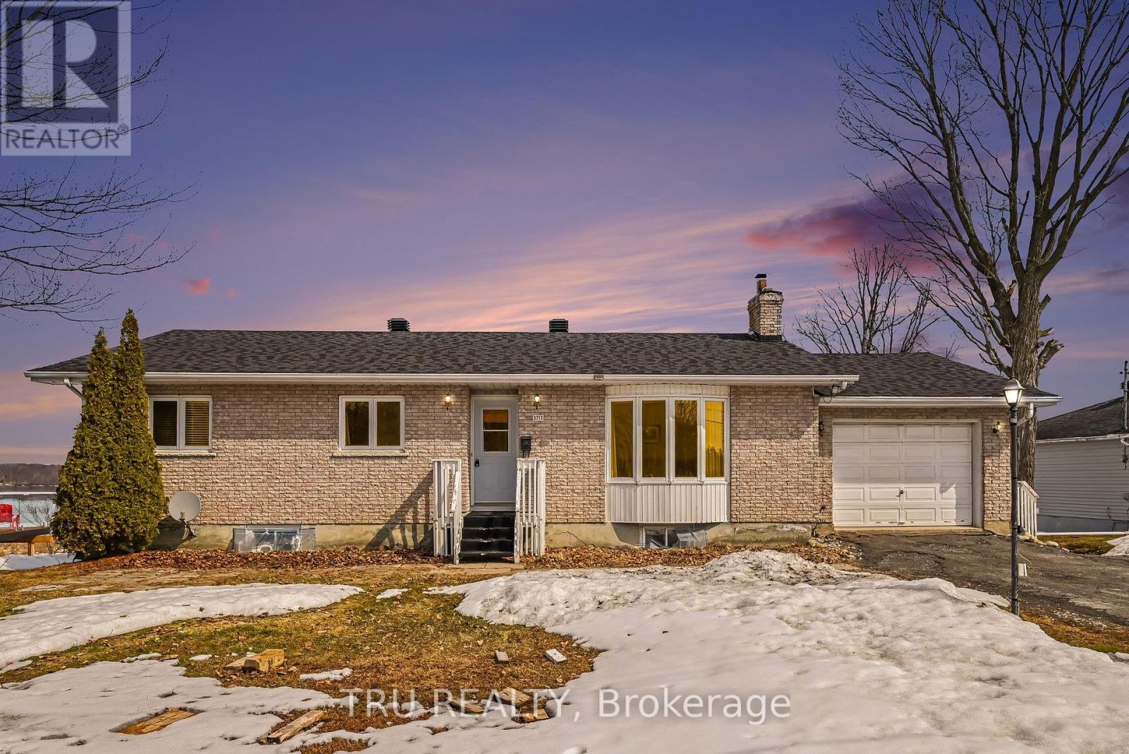 3717 PRUDHOMME STREET - 1