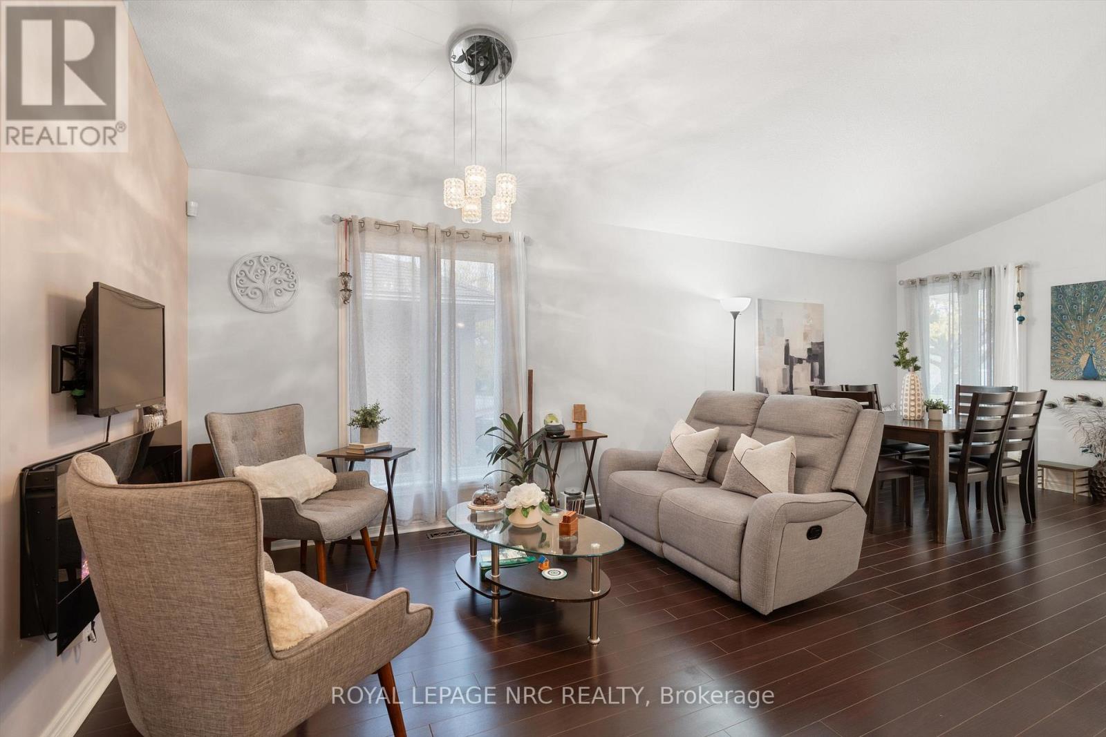 #B 393 GLENDALE AVENUE - 11