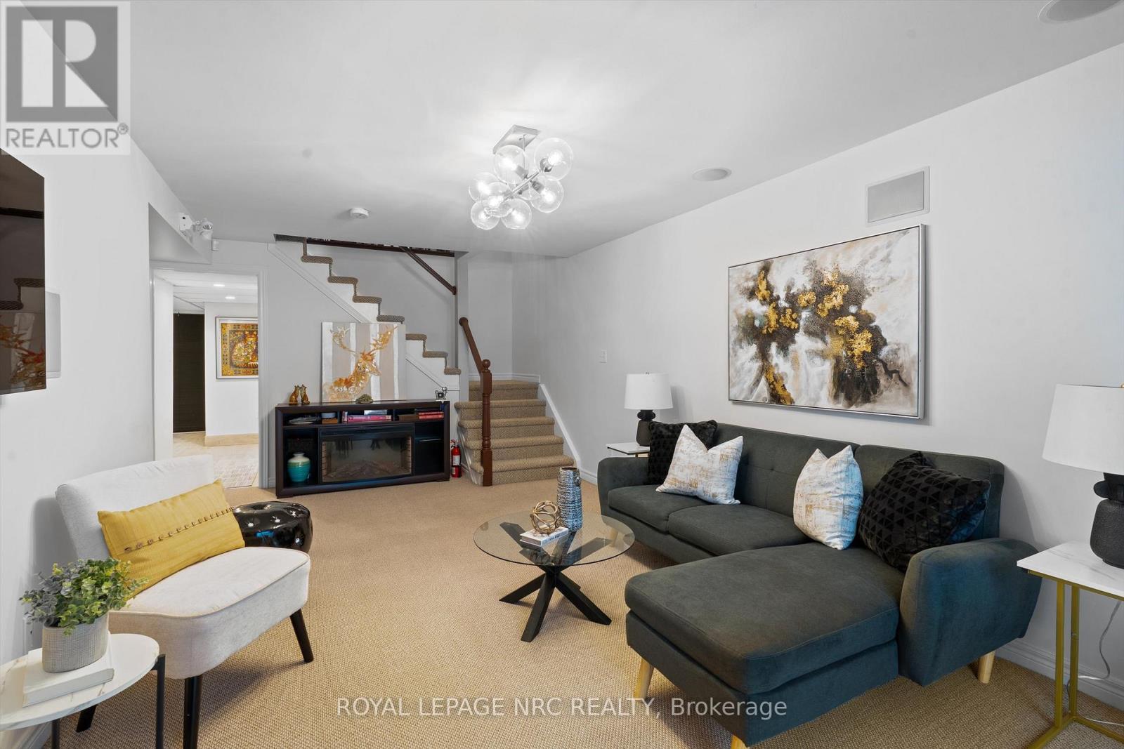 #B 393 GLENDALE AVENUE - 22