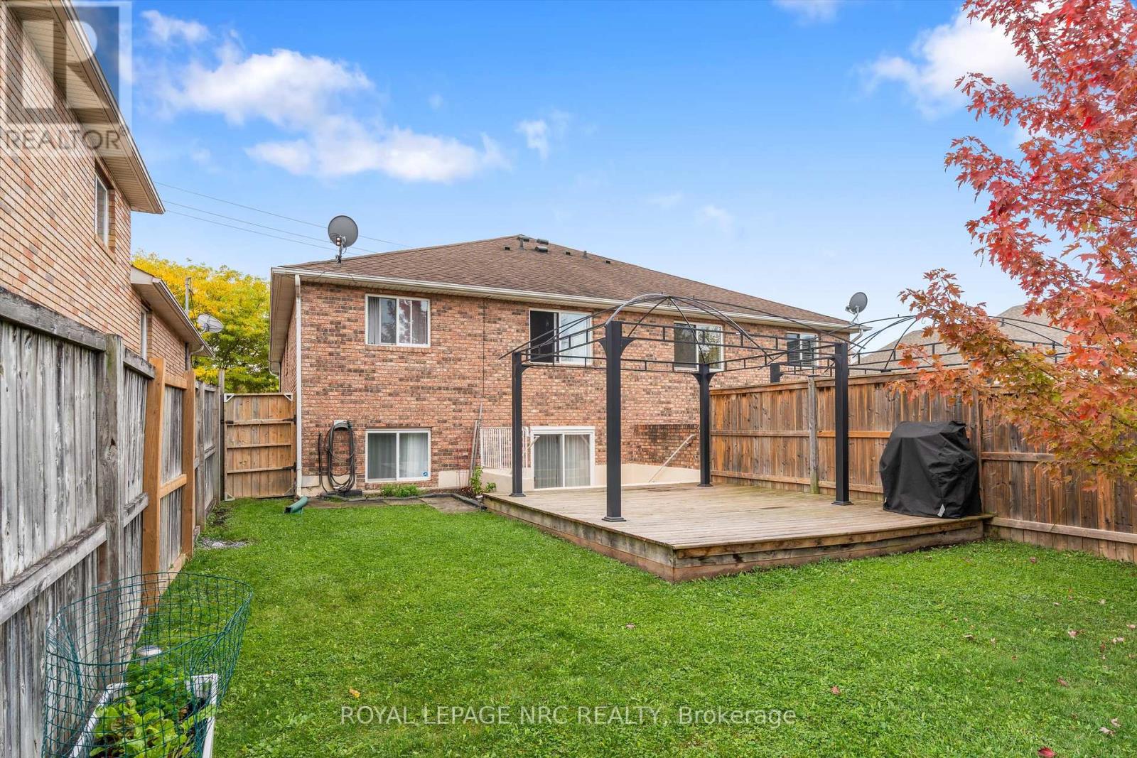 #B 393 GLENDALE AVENUE - 37