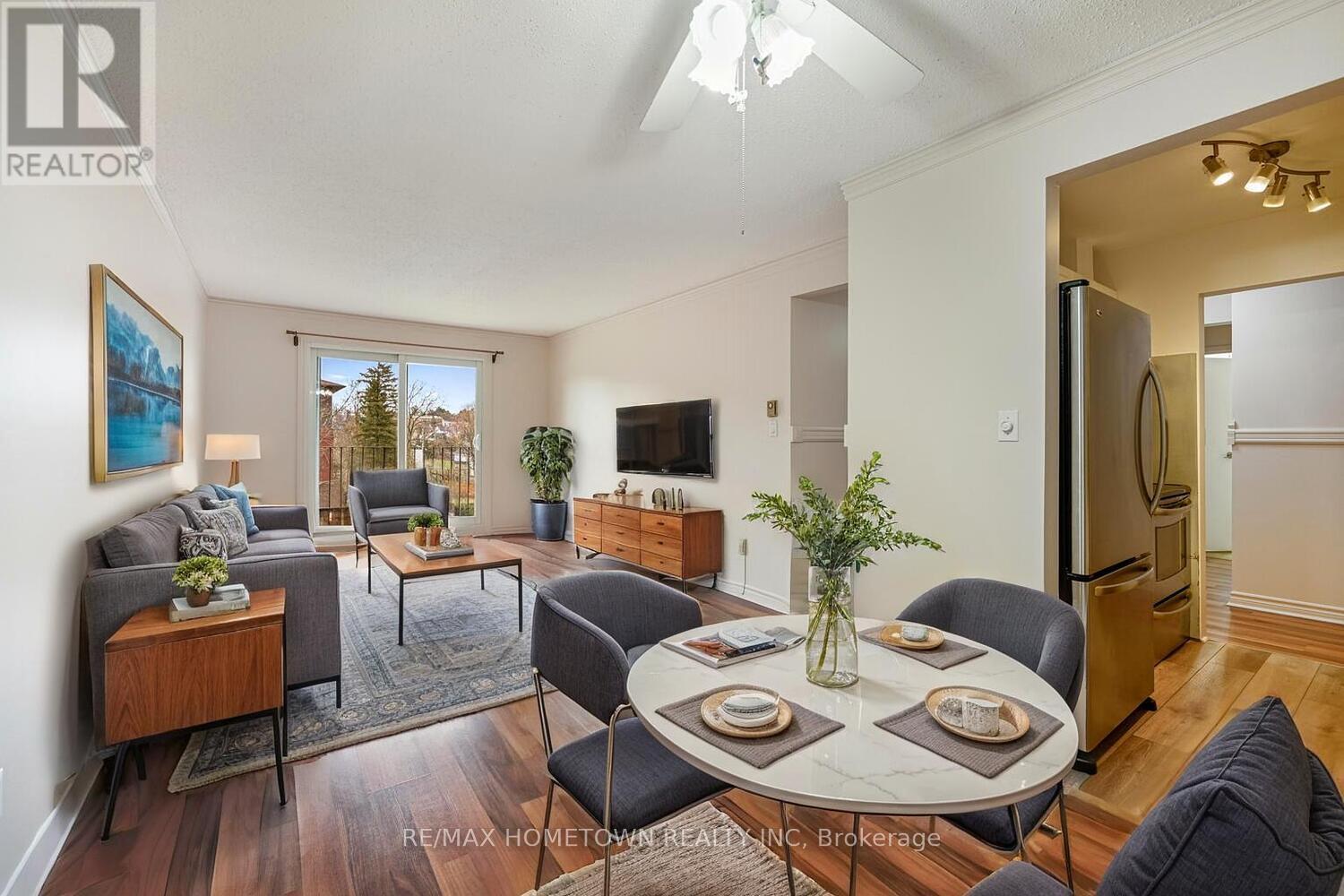 #17 6 CHARLOTTE PLACE - 13