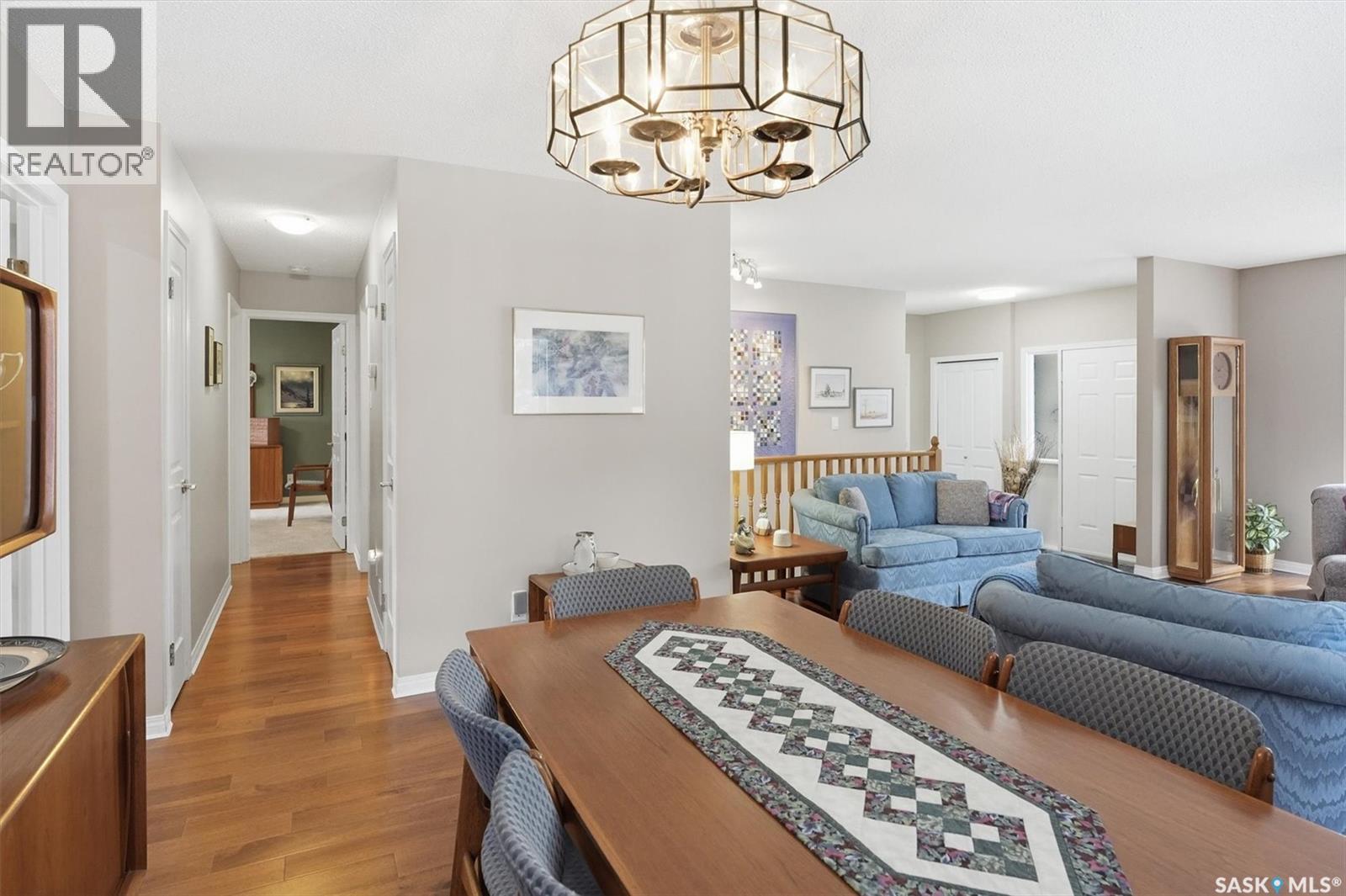 #16 310 KINGSMERE BOULEVARD - 11