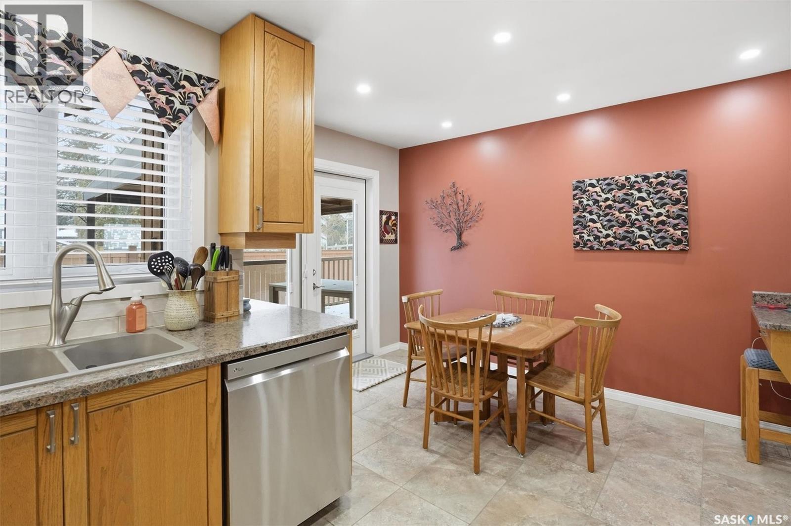 #16 310 KINGSMERE BOULEVARD - 15