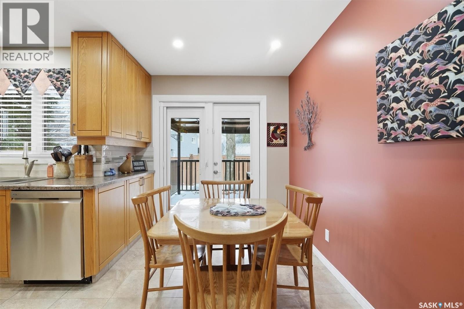 #16 310 KINGSMERE BOULEVARD - 16