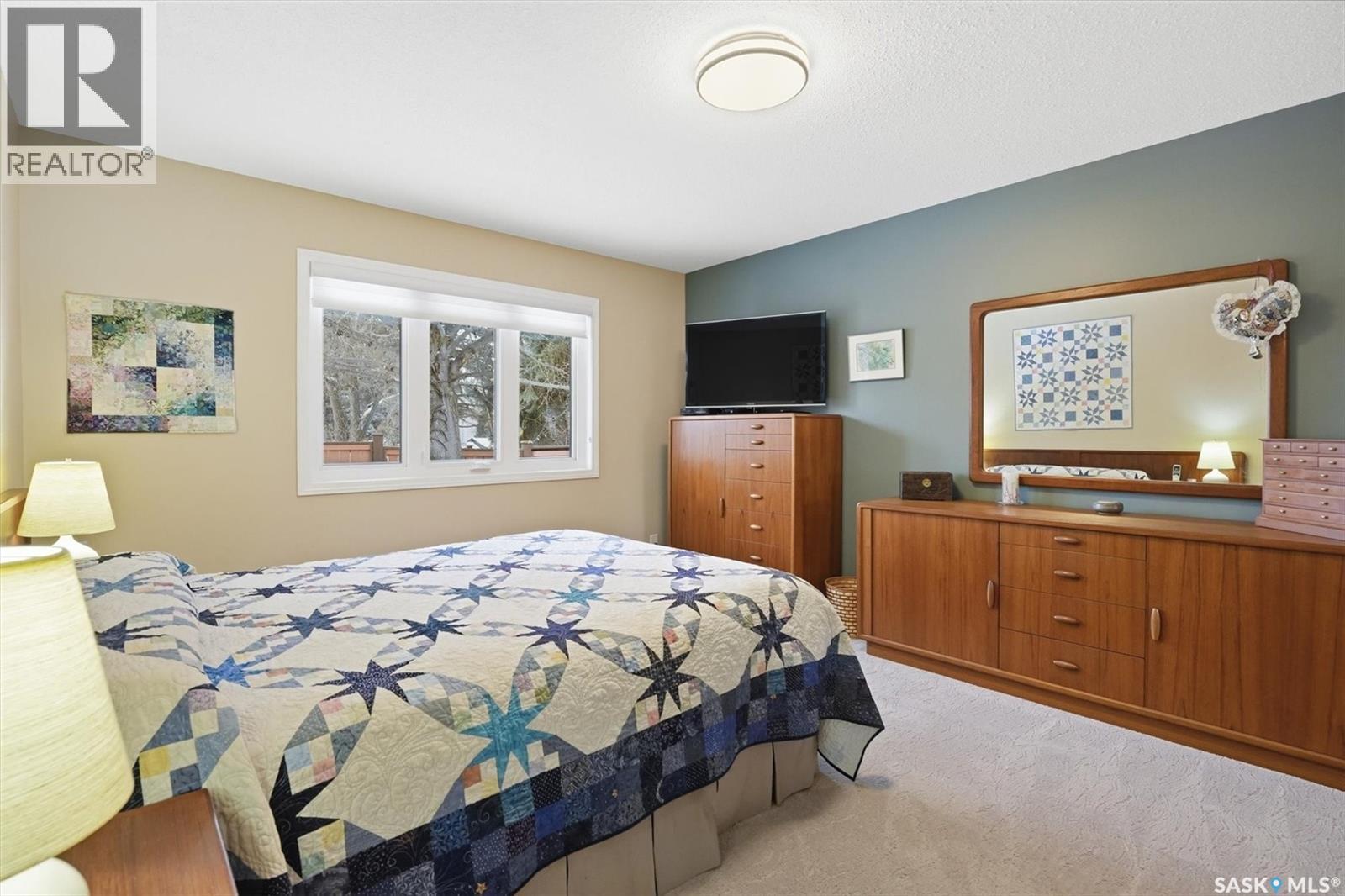 #16 310 KINGSMERE BOULEVARD - 19