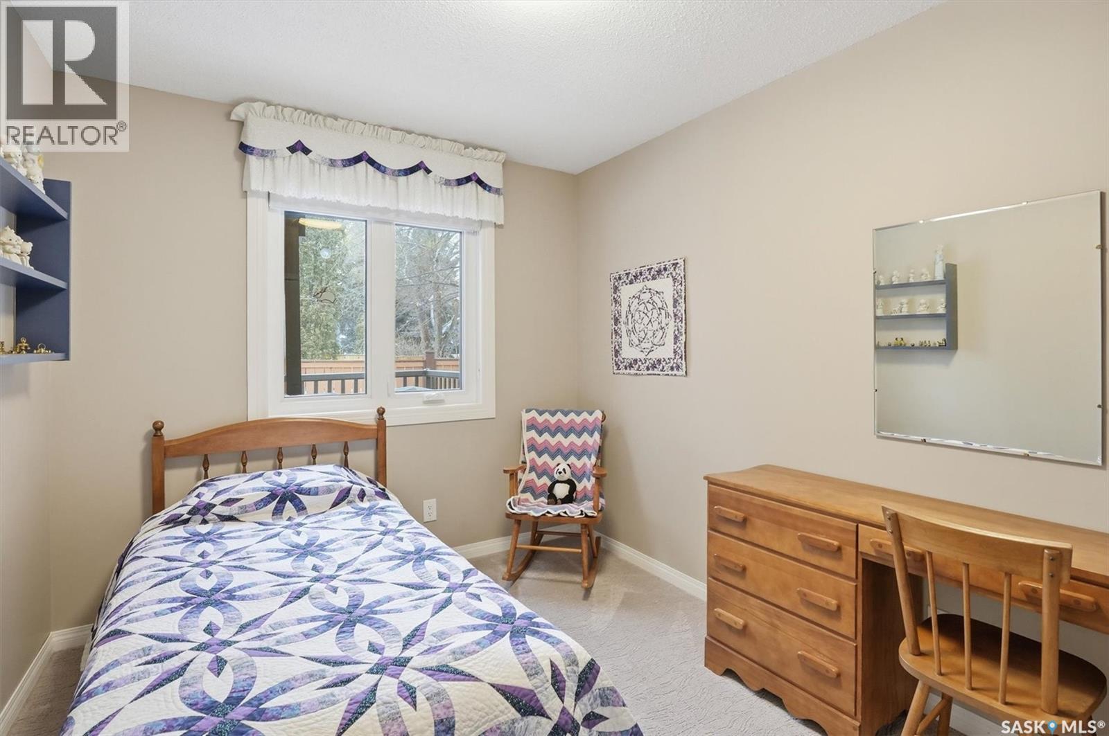 #16 310 KINGSMERE BOULEVARD - 24