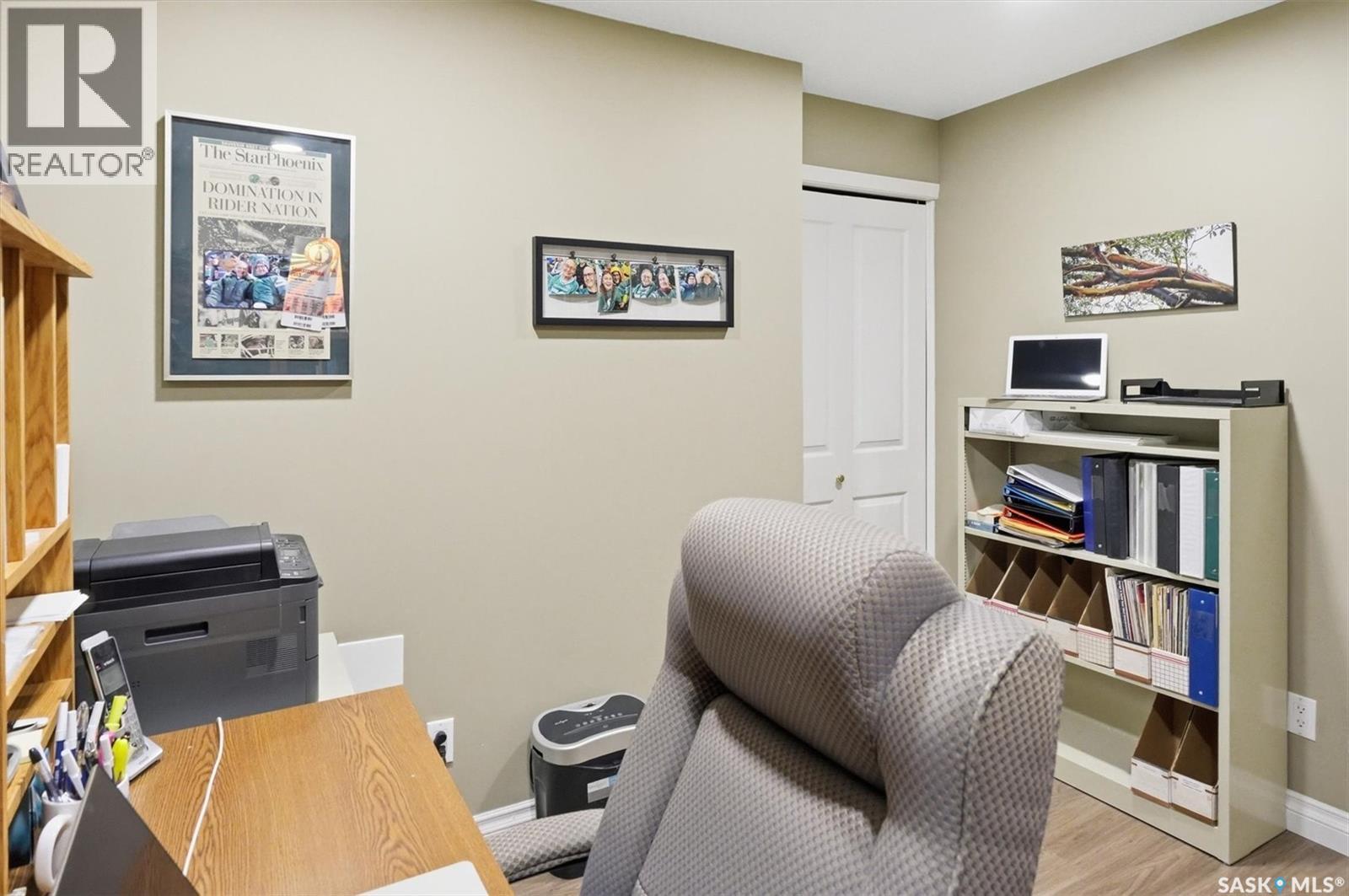 #16 310 KINGSMERE BOULEVARD - 33