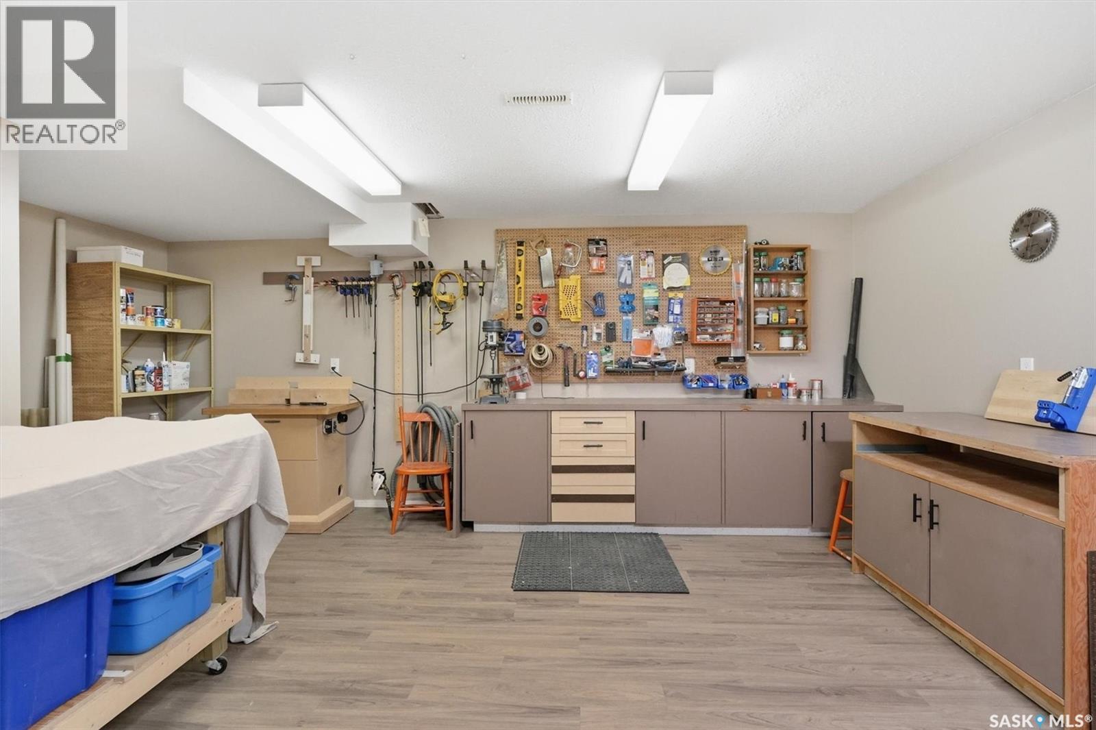 #16 310 KINGSMERE BOULEVARD - 38