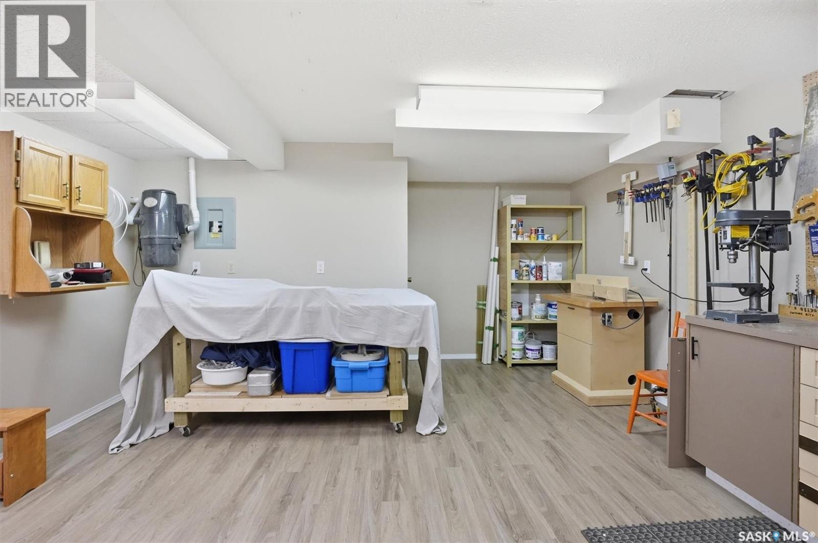 #16 310 KINGSMERE BOULEVARD - 39