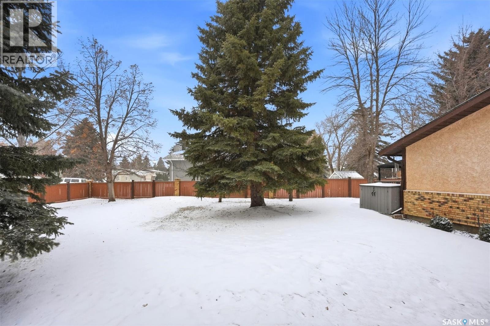 #16 310 KINGSMERE BOULEVARD - 44