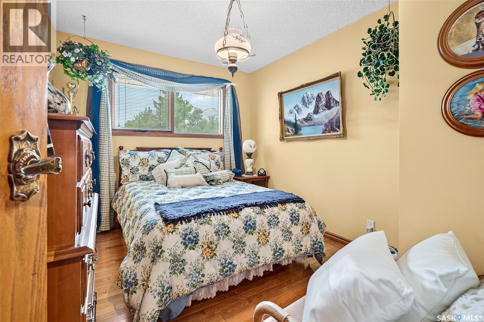 80 BLUEBELL CRESCENT - 21