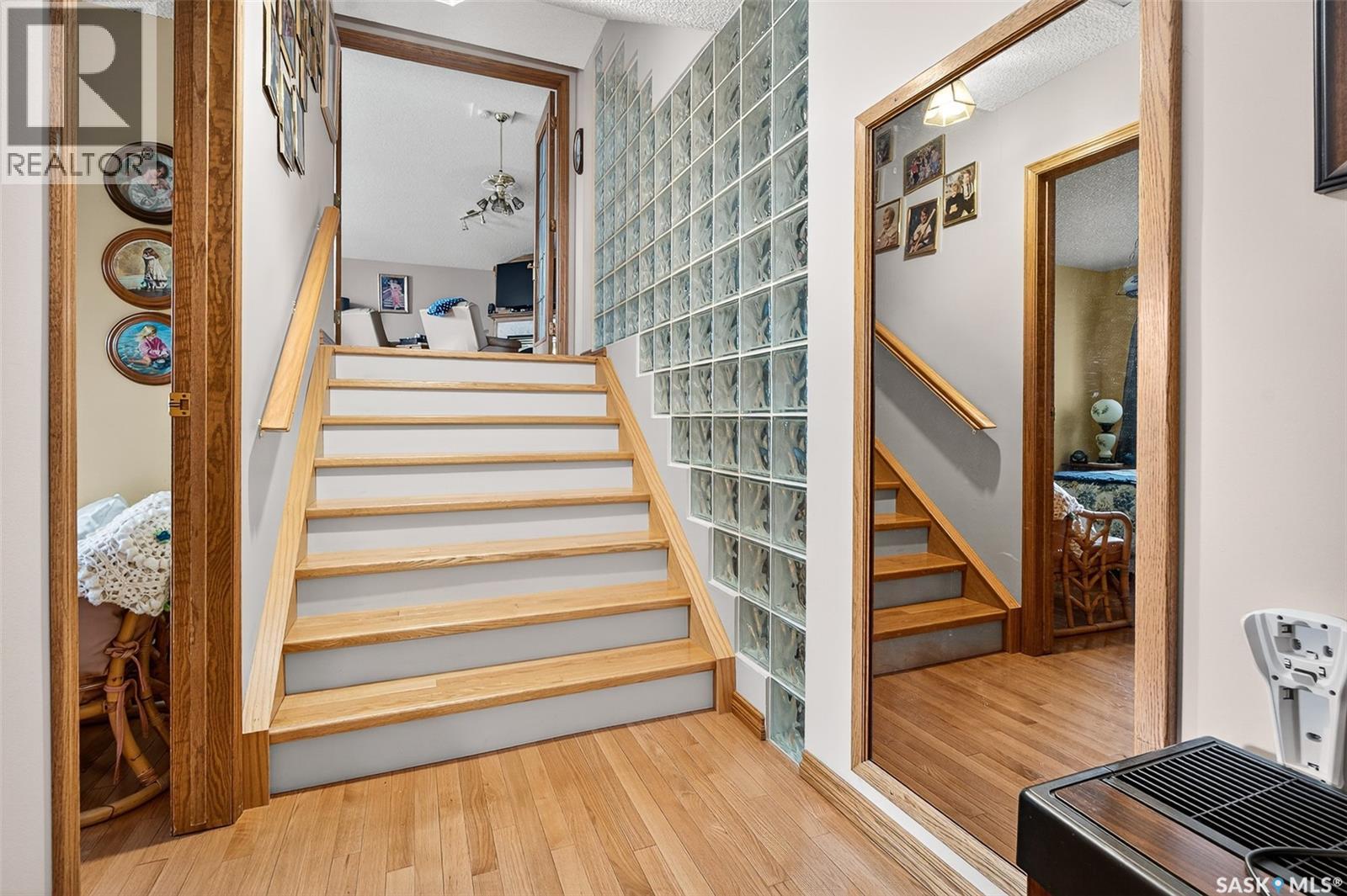 80 BLUEBELL CRESCENT - 22