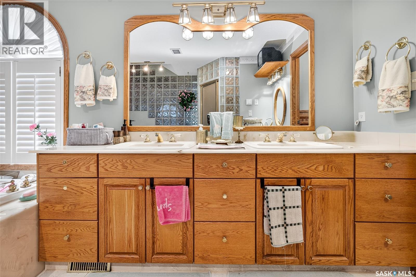 80 BLUEBELL CRESCENT - 31