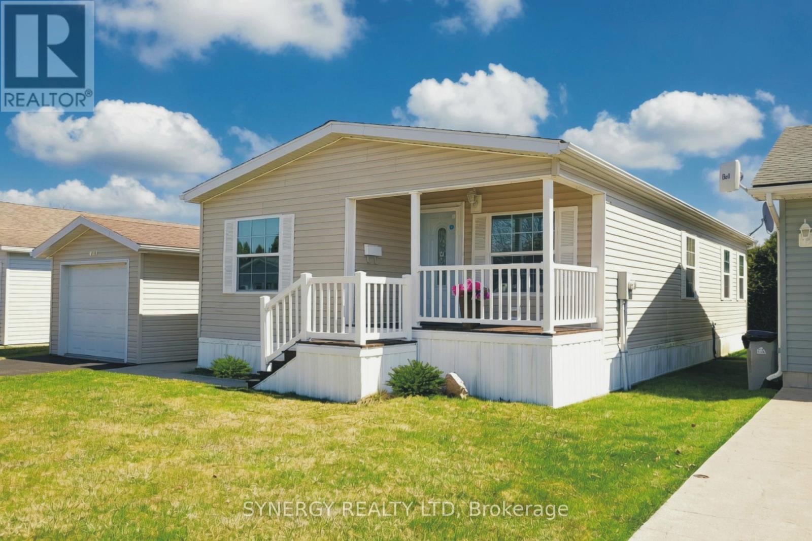 461 RICHARD CRESCENT